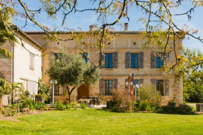 Maison en Vente à Salvagnac / 20 pièces 639m2